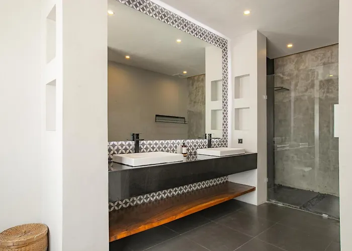 アパート Mj Modern Luxe 4br With Big Pool & Rooftop チャングー