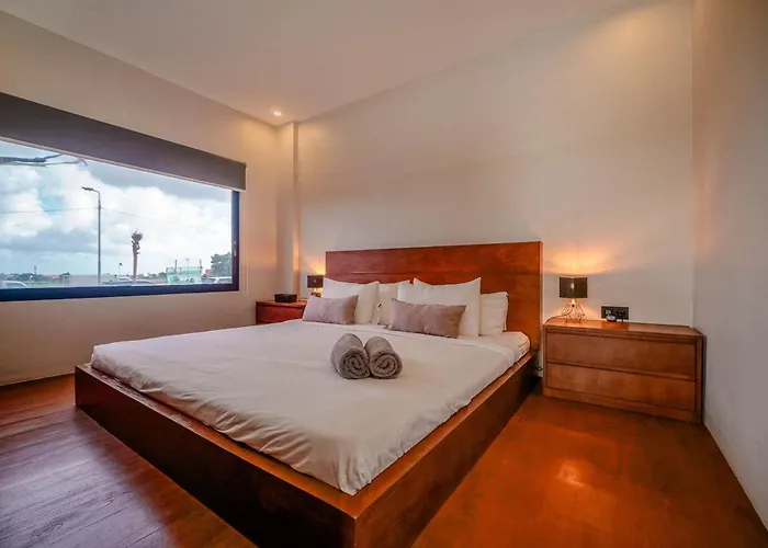 Mj Modern Luxe 4br With Big Pool & Rooftop チャングー